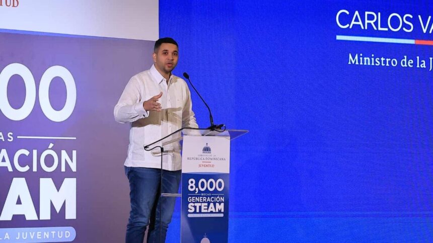 Gobierno otorga 8,000 becas STEAM a jóvenes dominicanos