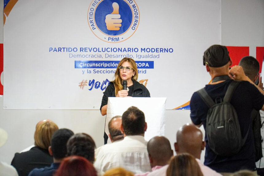 Carolina Mejía refuerza unidad del PRM con militantes en Madrid