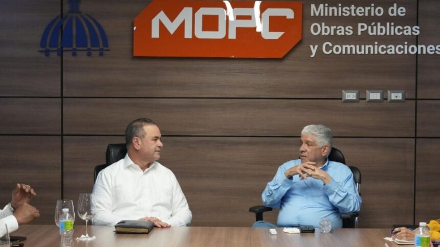 RD destina mil millones para reparar caminos rurales agrícolas