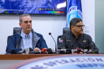 Abinader supervisa respuesta del COE ante inundaciones por lluvias