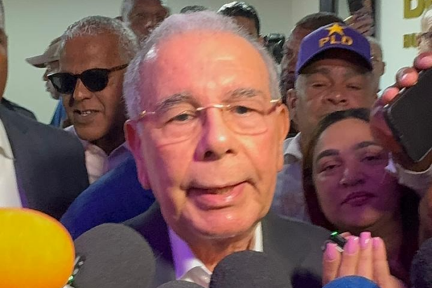 Danilo Medina niega haber propuesto reforma fiscal al Gobierno