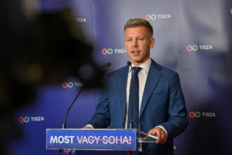 Péter Magyar obtiene mayoría histórica y derrota a Orbán en Hungría