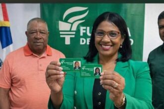 Vicealcaldesa de Los Alcarrizos deja PRM y se une a Fuerza del Pueblo