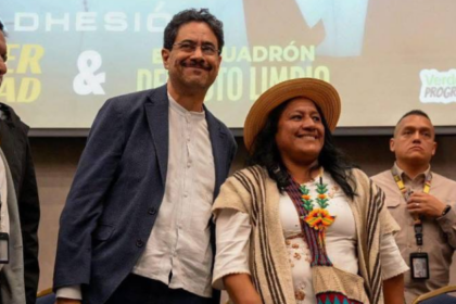 Iván Cepeda impulsa minga indígena en campaña presidencial 2026
