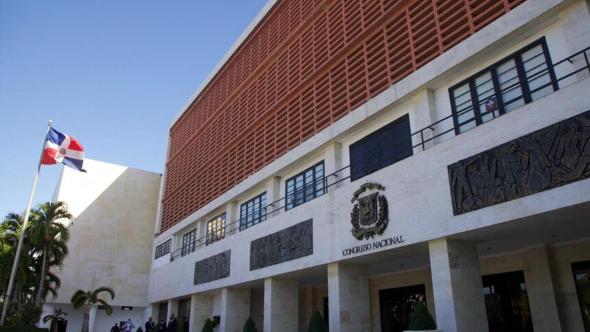 Legisladores debaten respuesta de RD ante alerta del FMI por Irán