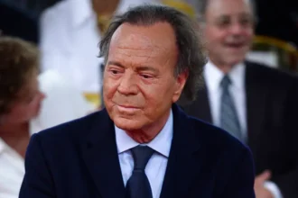 Julio Iglesias demanda a elDiario.es por reportaje archivado