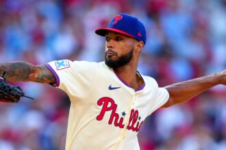 Cristopher Sánchez y Bobby Witt Jr., Jugadores de la Semana MLB