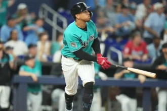 Grand slam de Hernández da triunfo a Marlins sobre Mets 4-0