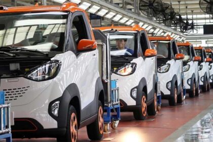 China consolida liderazgo global en exportación de autos eléctricos