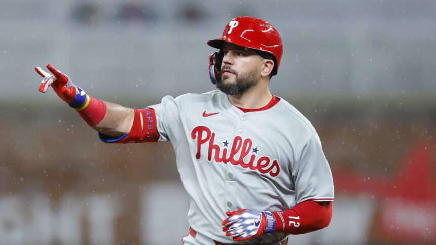 Schwarber conecta su jonrón 25 y lidera triunfo de Phillies