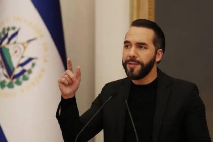 Bukele se inscribe para un tercer mandato sin oposición en El Salvador