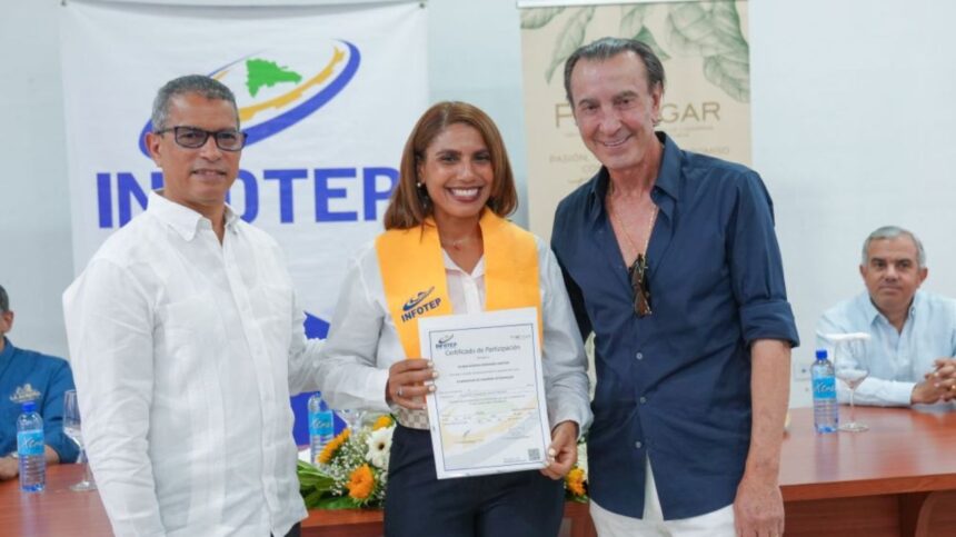 INFOTEP y Procigar certifican 127 técnicos en escuela de tabaco